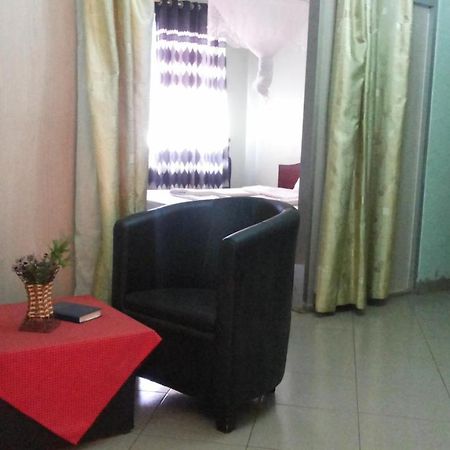 Lira Daysinn Hotel מראה חיצוני תמונה