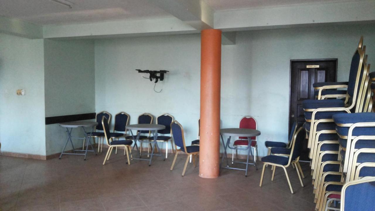 Lira Daysinn Hotel מראה חיצוני תמונה