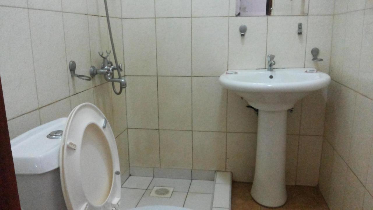 Lira Daysinn Hotel מראה חיצוני תמונה