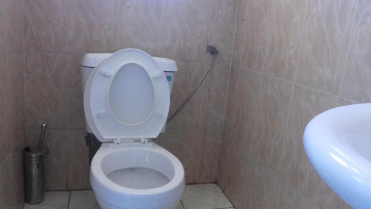 Lira Daysinn Hotel מראה חיצוני תמונה