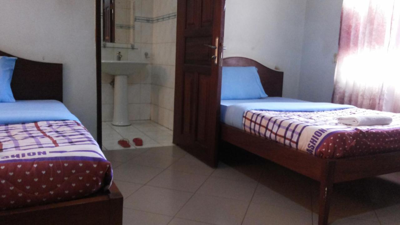 Lira Daysinn Hotel מראה חיצוני תמונה