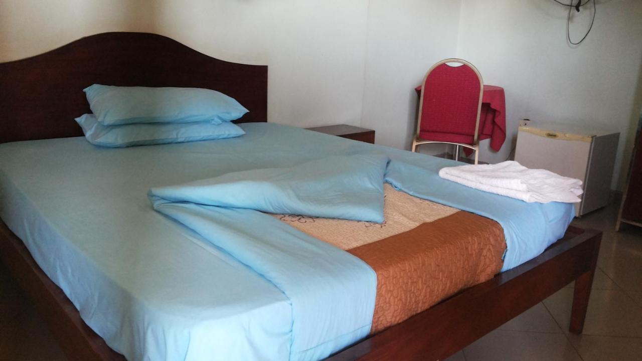 Lira Daysinn Hotel מראה חיצוני תמונה